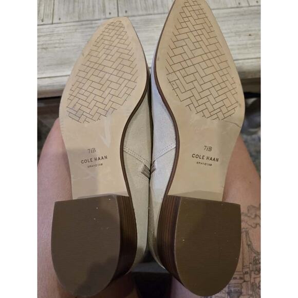 Cole Haan Women's Naia Ankle Booties Beige Size 7.5 Pointed Toe - Picture 7 of 9